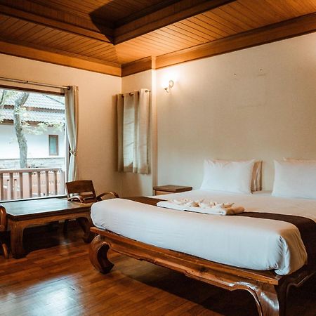 Tak Andaman Resort & Hotel Экстерьер фото
