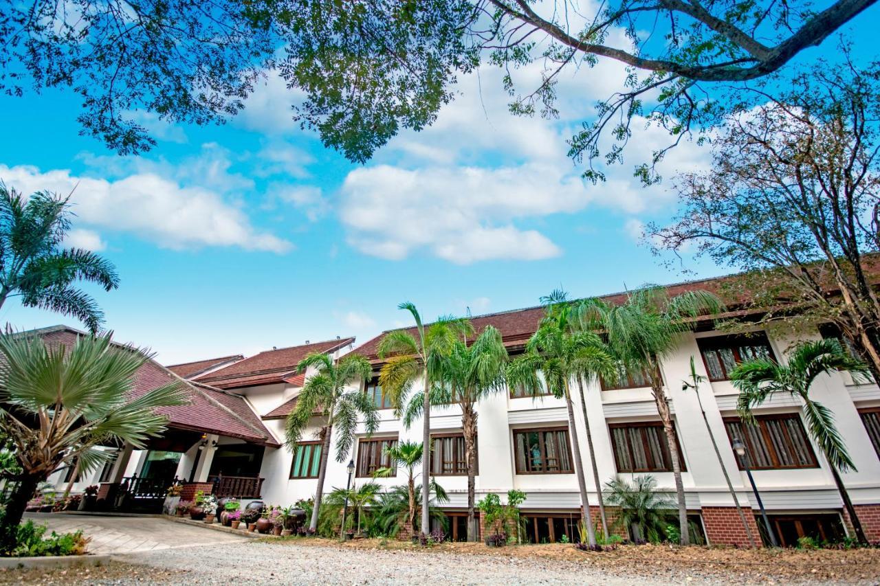 Tak Andaman Resort & Hotel Экстерьер фото