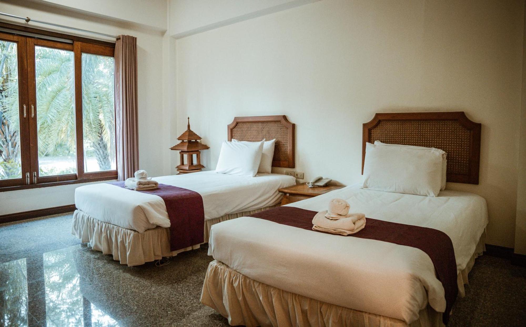 Tak Andaman Resort & Hotel Экстерьер фото