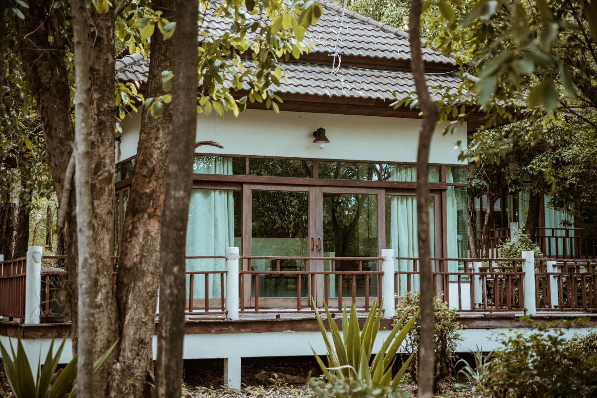 Tak Andaman Resort & Hotel Экстерьер фото