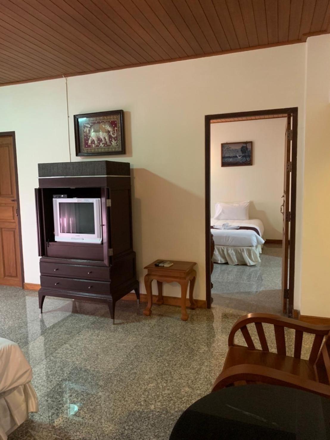 Tak Andaman Resort & Hotel Экстерьер фото