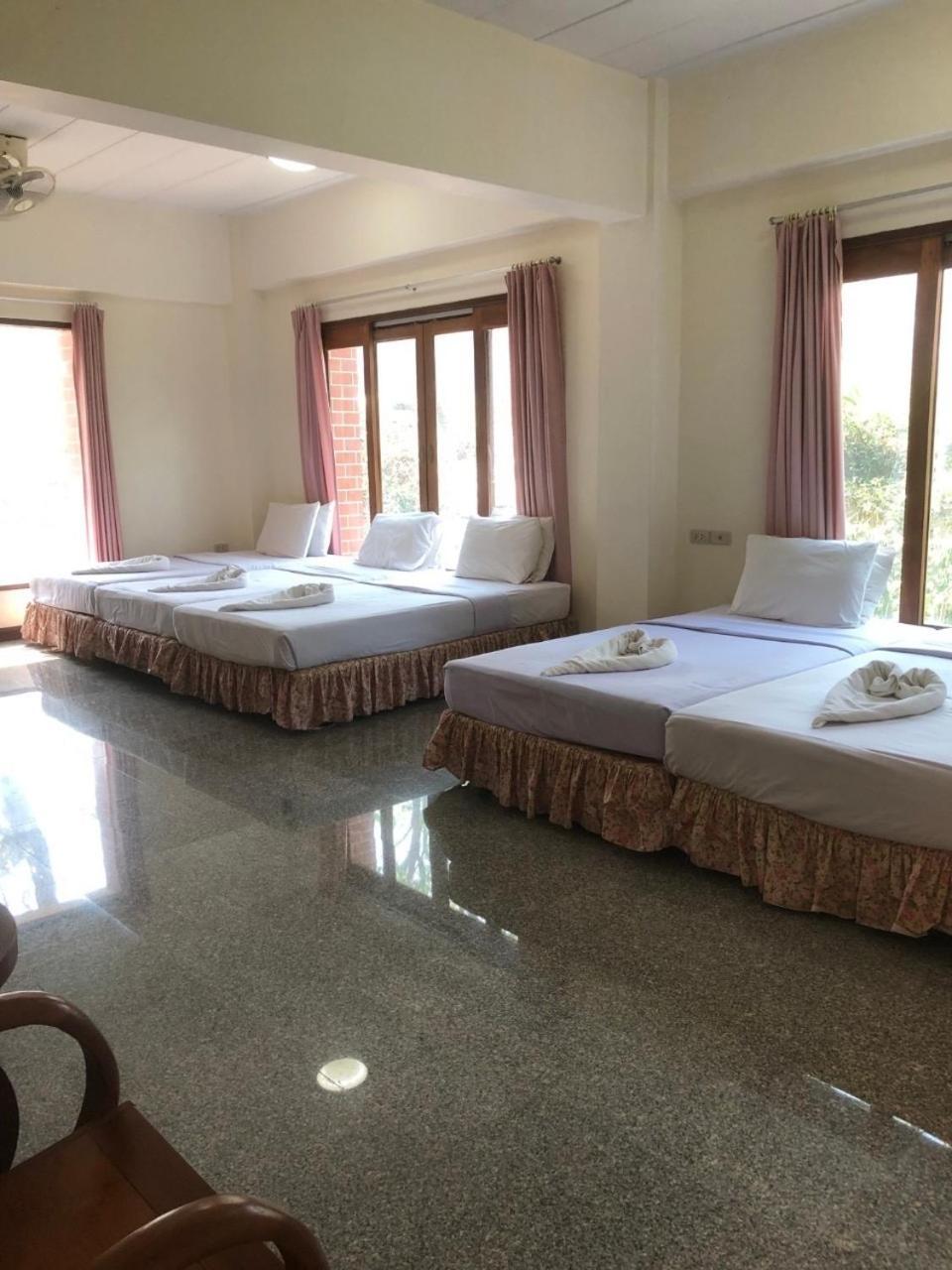 Tak Andaman Resort & Hotel Экстерьер фото
