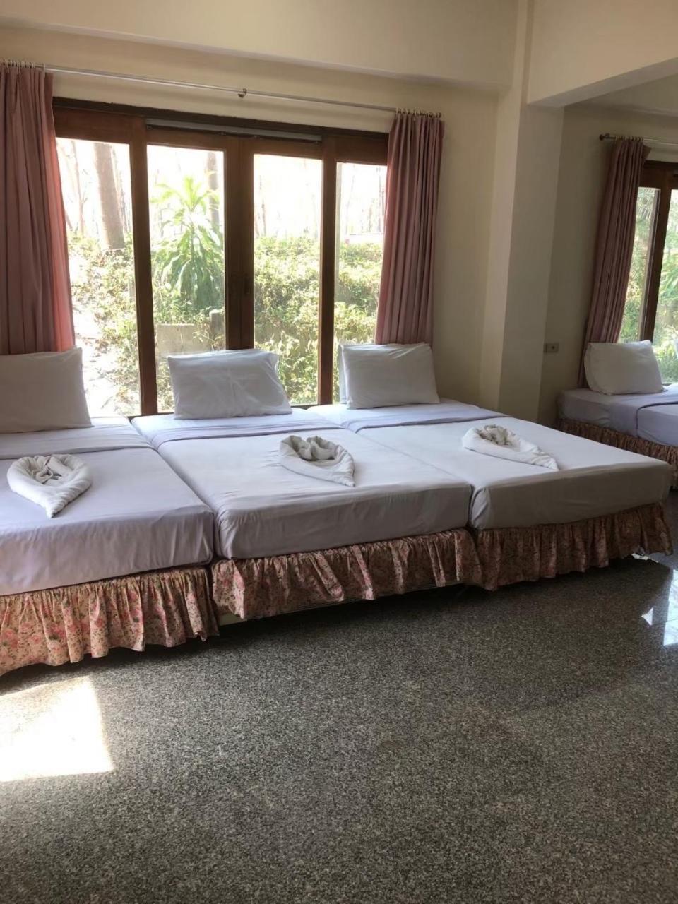 Tak Andaman Resort & Hotel Экстерьер фото