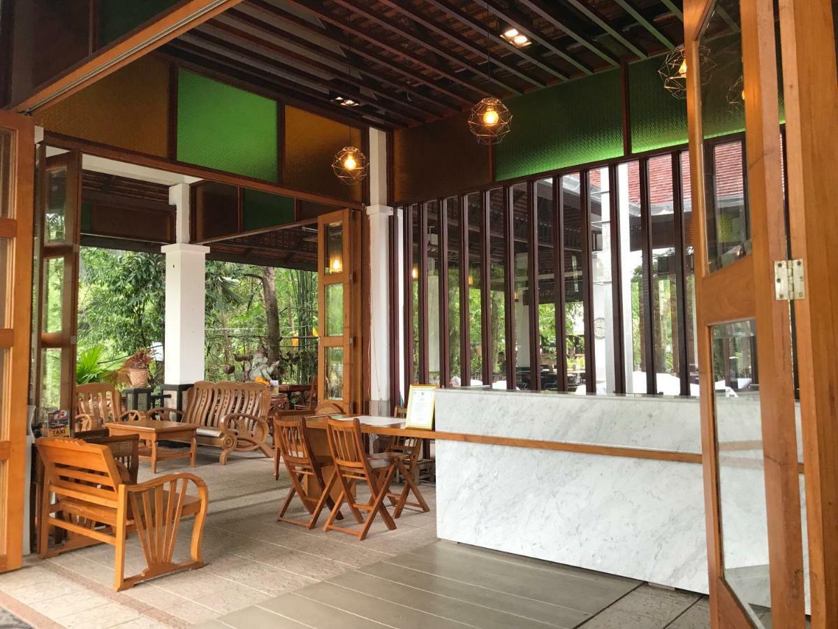Tak Andaman Resort & Hotel Экстерьер фото